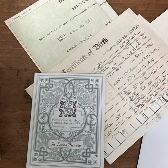 Book: Personal Effects Dark Art Novel by J.C.Hutchins - Picture 14 of 16